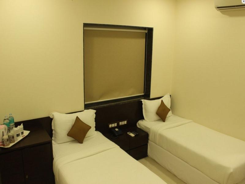 Oyo 16703 Hotel The Platinum Calcutta Eksteriør billede