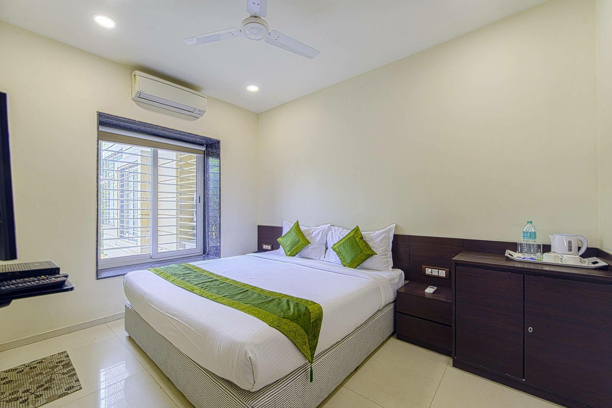 Oyo 16703 Hotel The Platinum Calcutta Eksteriør billede